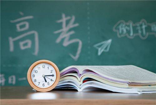 奇琪|分数出来老师沉默了广东16岁女孩口出狂言:“懒得考清华北大”