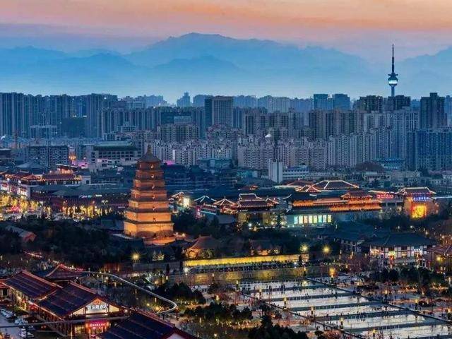 重庆人均面积_人均耕地面积图(2)