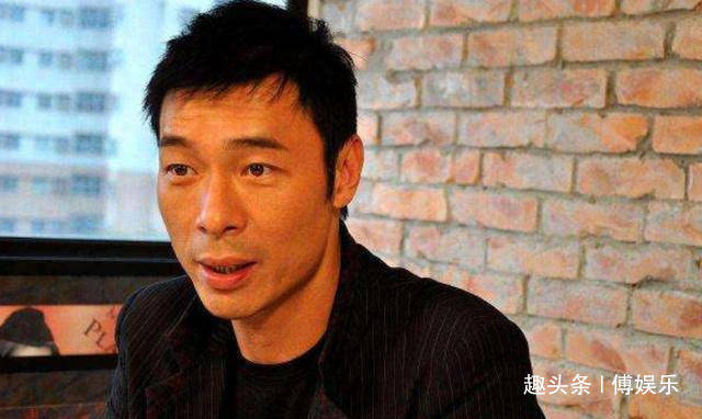 许志安戴婚戒复出感谢郑秀文，黄心颖却被新人