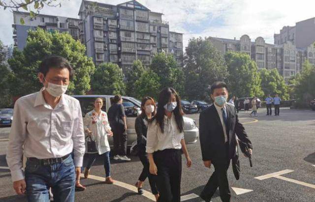 谭松韵工作室:是否认可司机被判6年赔135万,谭
