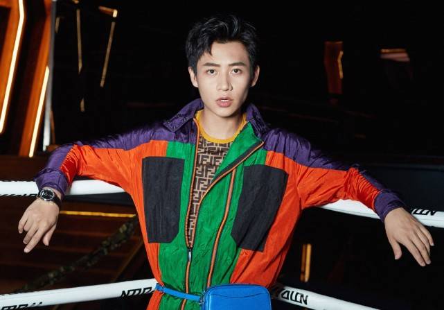 电影|原创魏晨商演直接叫停，专业的歌手不假唱！太敬业了！