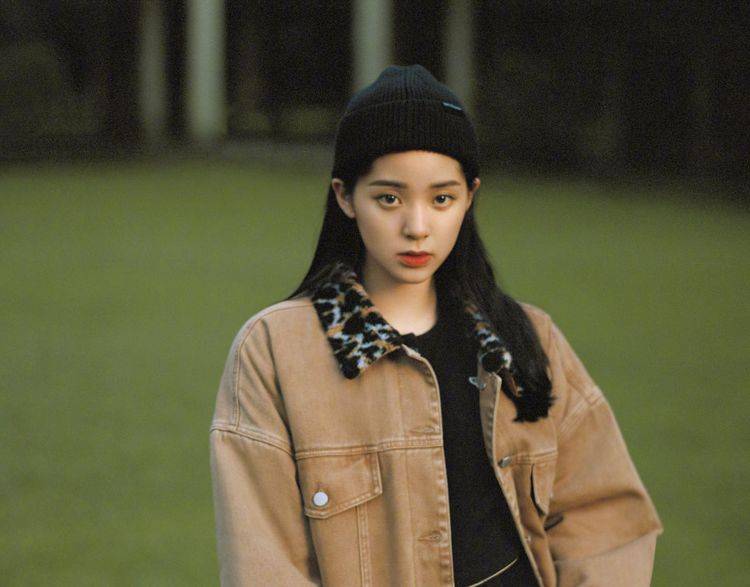 技能|欧阳娜娜设计衣服，又开启了设计师技能，真的是趋向全能了