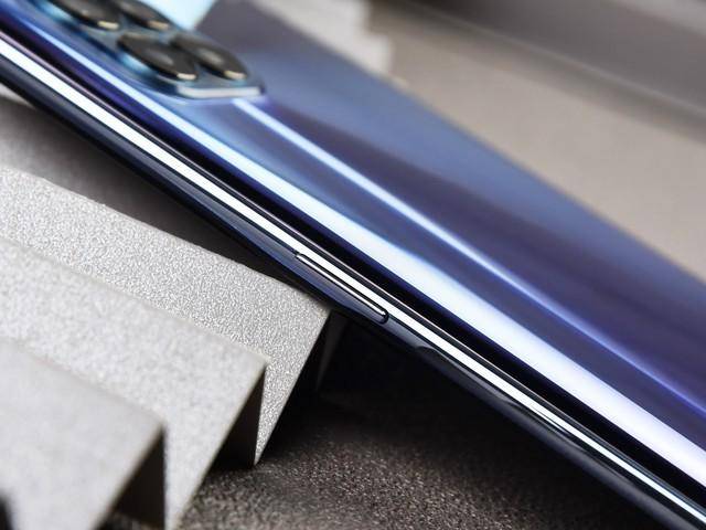 观点评论|OPPO Reno4 SE全面评测: 65w超级闪充的全民性普及