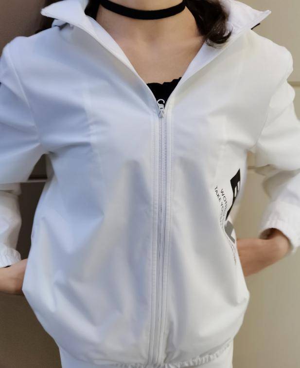 男装|时尚达人示范秋日出行穿搭,忘不了男装,让你轻松GET时髦感!