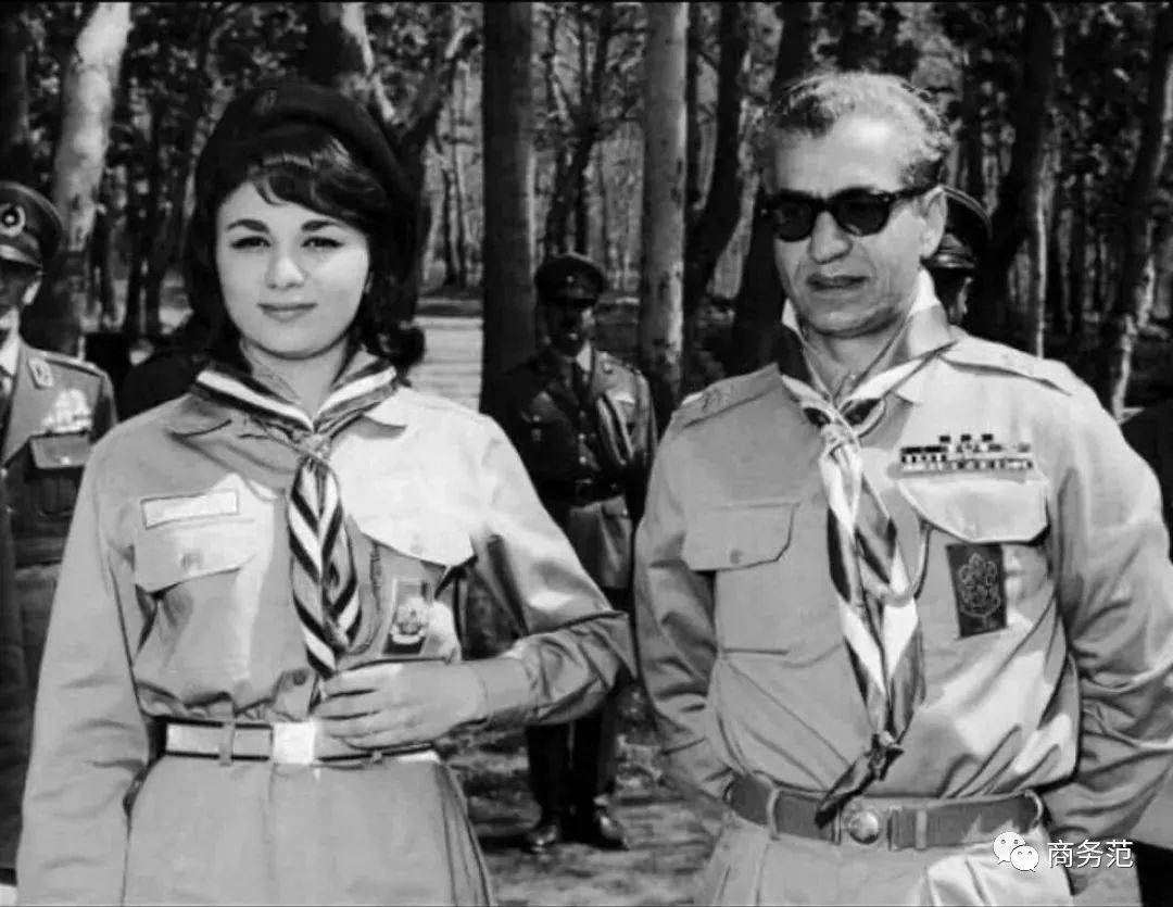 珠宝|最美“末代王后”坎坷一生：珠宝富可敌国，流亡后丈夫子女去世…