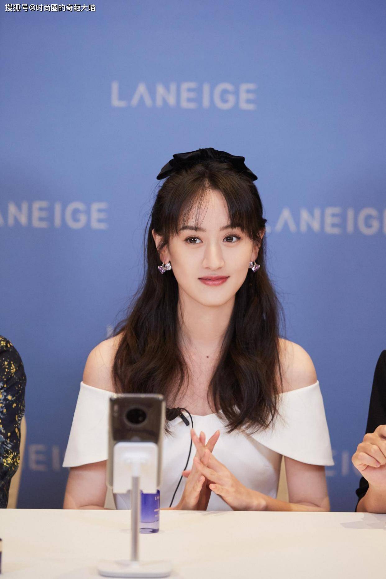 体态|精修图都救不了袁冰妍的苦情脸！体态减分，和剧中甜美模样差太多