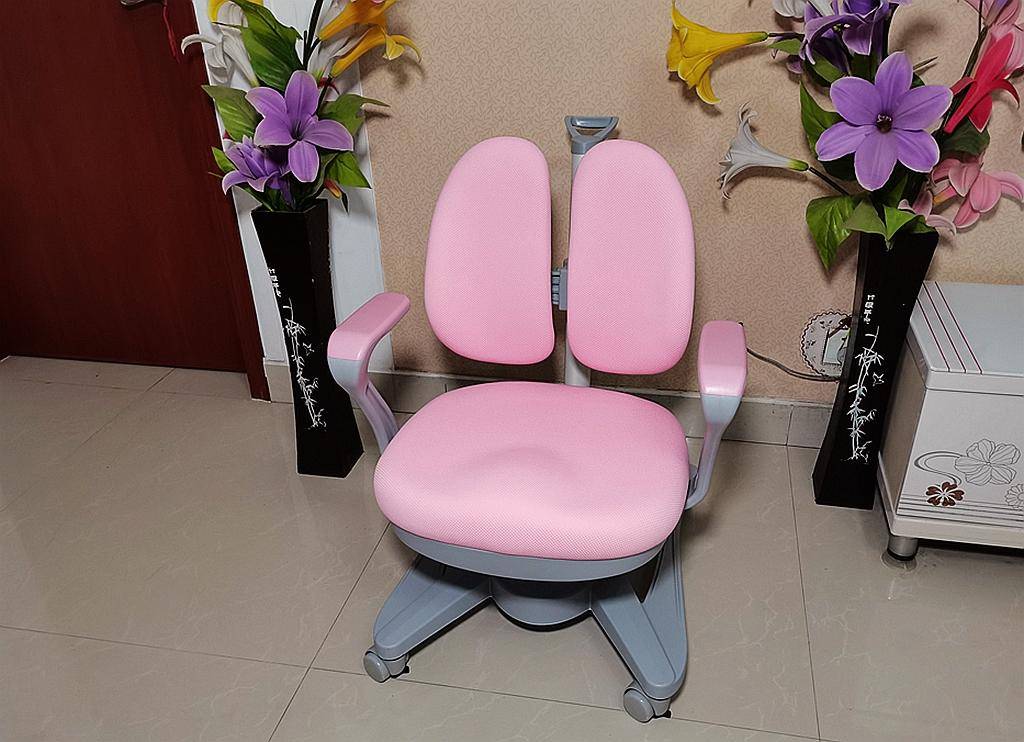 孩子|乐歌智能电动升降儿童学习桌评测：用心呵护孩子成长的每一步