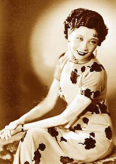 好身材|减肥一直是最流行话题，女性为了好身材，纷纷穿上堪称酷刑的束腰