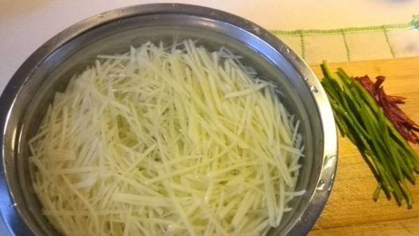 土豆加什么不发黑 f9f08f8456c243c1997f9da230291240.jpeg