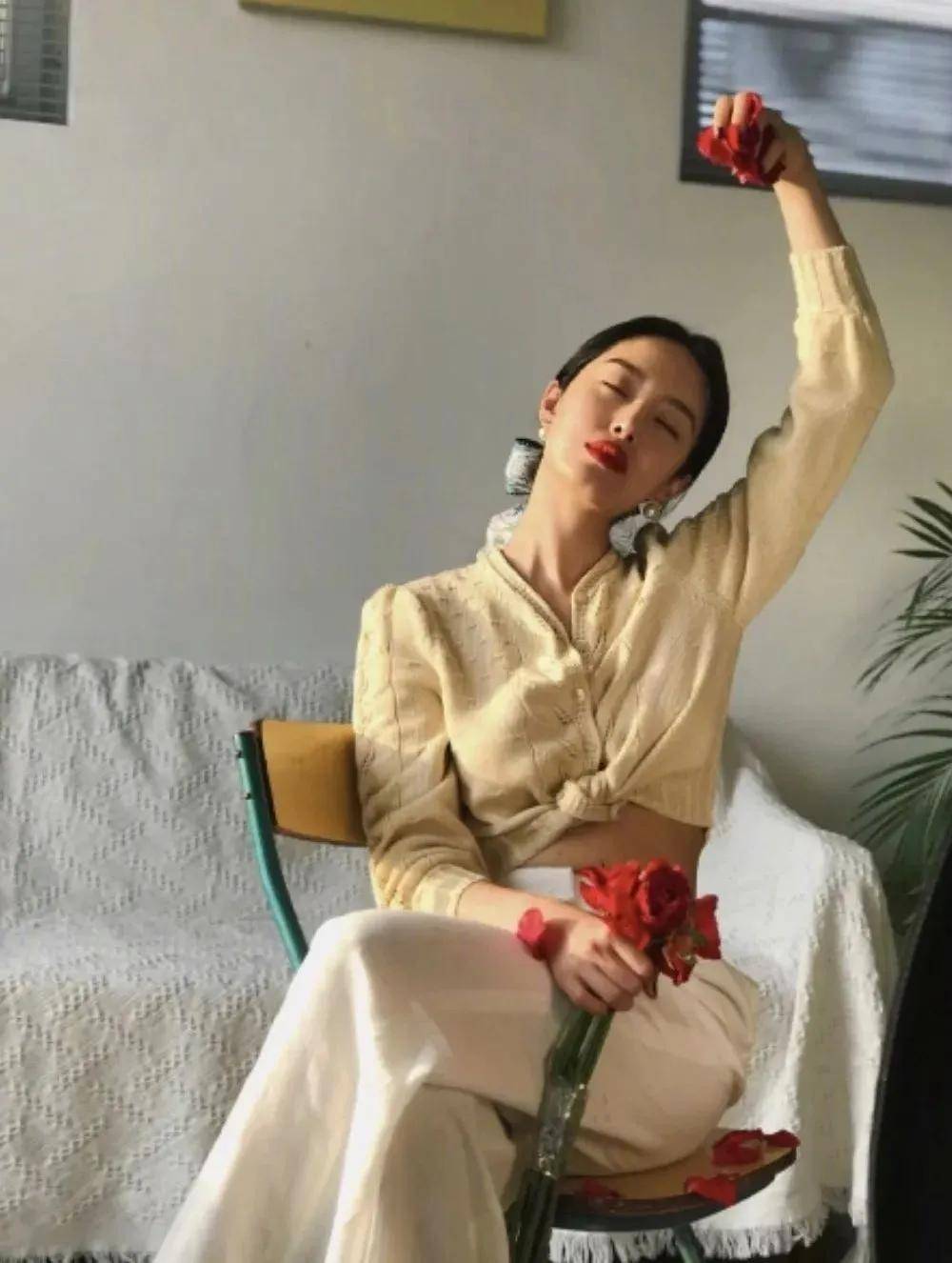 时尚|这些针织单品,点亮你的秋日穿搭