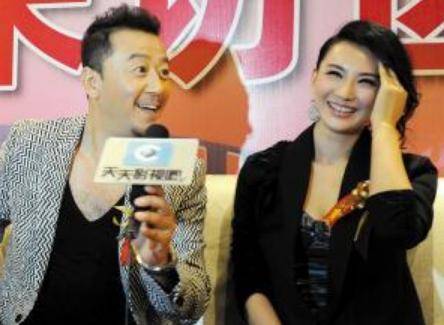 黄海波前女友，败光父母80万，被曝隐婚生子，曾