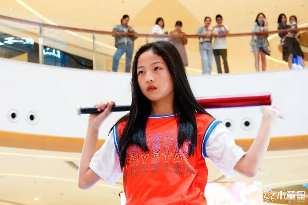 服装|闪光少年为亚运助力，这些小童星真的很燃！