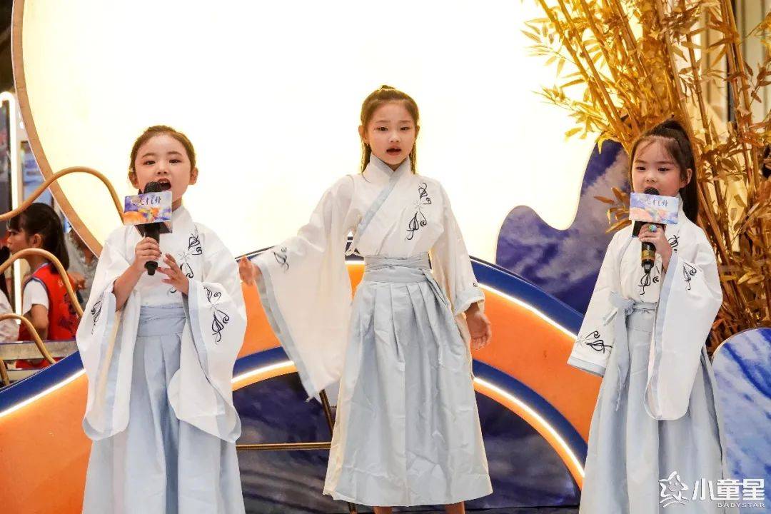 服装|闪光少年为亚运助力，这些小童星真的很燃！