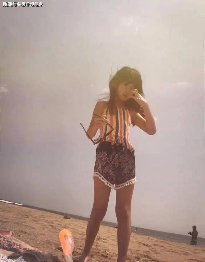 曹格女儿庆生照曝光，五官长开眼睛变大，终于