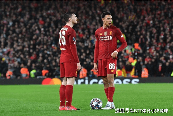 法国队历史最佳后卫 fedacceacc5047babba60424a58b1aee.png