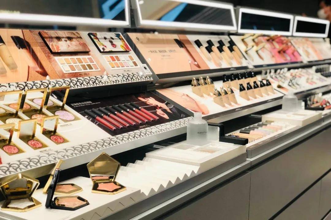 from|抢它！火遍全网的「完美日记」来襄阳了，你还不知道吗？