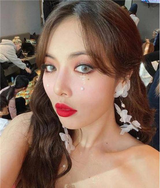 心机|孟佳画鸽子蛋眼妆?这些心机女团眼妆你都会了吗?