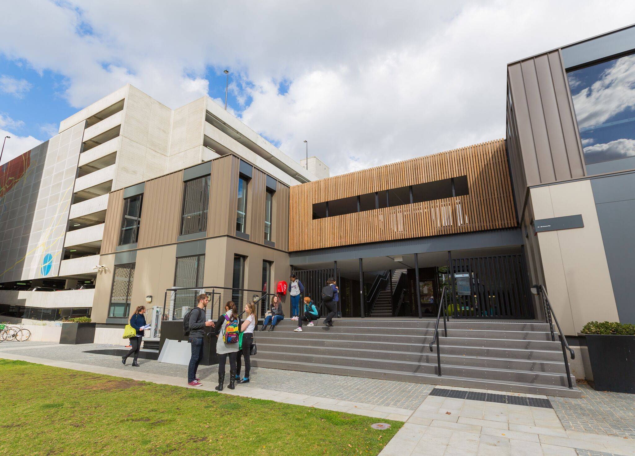 2020澳国立排名_留学须知:澳洲排名第一大学澳国立最新申请政策(2)