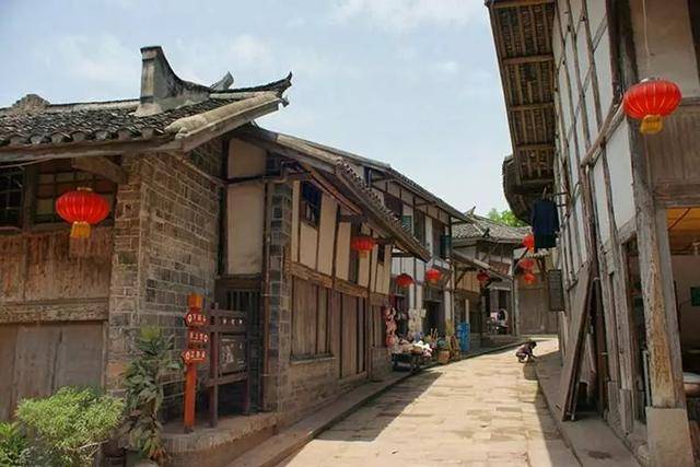自贡市沿滩区北部 仙市古镇不是热门的旅游古镇,几乎没有商业气息
