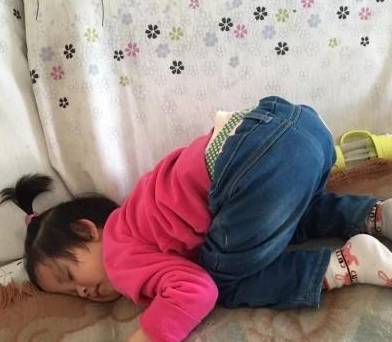 怎么给小孩清内火 9b84e6d830244dad9701dc68bad56542.jpeg