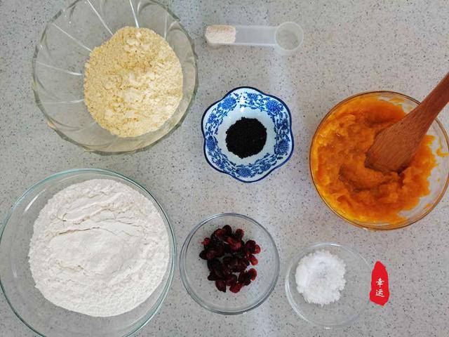 混合面|有营养又蓬松暄软不塌陷，口感佳老少皆宜南瓜混合面奶香发糕