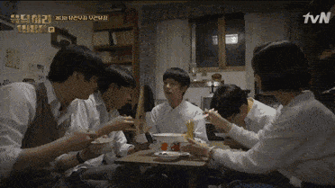 食堂|国庆宅家必备美食剧 | 看饿了…每一帧都很好吃！