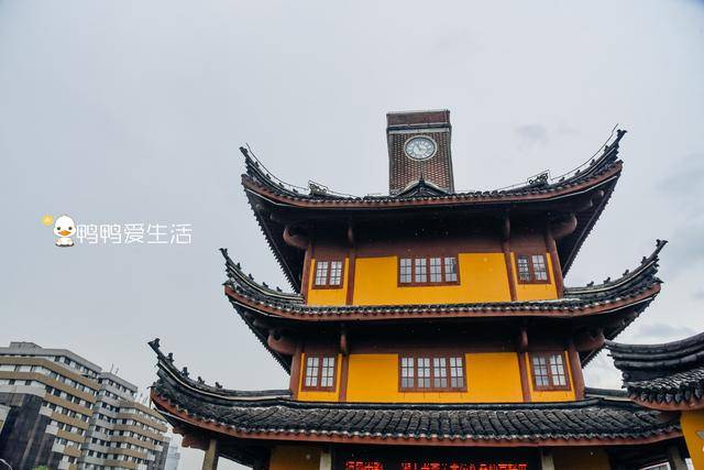 遗址|宁波仅存的古城楼遗址，有一西式钟楼造型奇特，现成为核心街区！