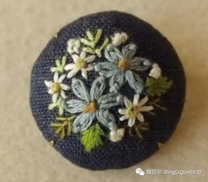 手绣|「刺绣作品」50款时尚的手绣布料纽扣，也许用的到！