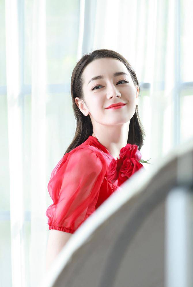 怎么才可以美得出众 a8e71efcfe6b4febb3946842a9535532.jpeg