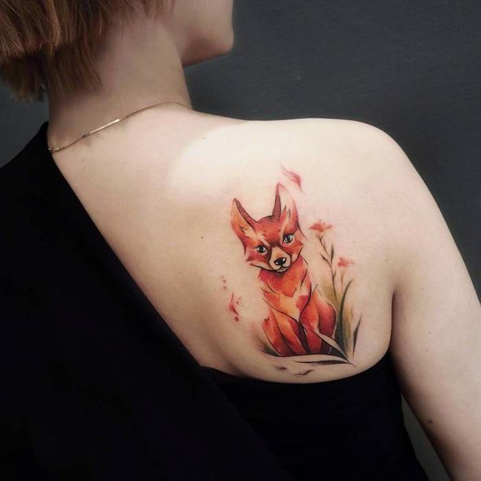 上海由龙纹身狐狸纹身图案分享