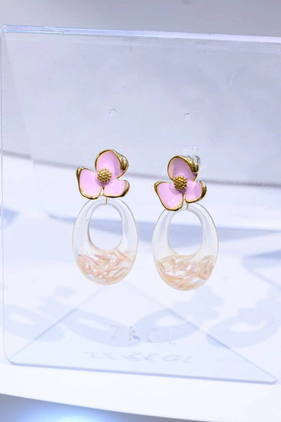 连明星|ZEGL线下体验店！超20000+配饰任挑任试，百元内轻松Get！