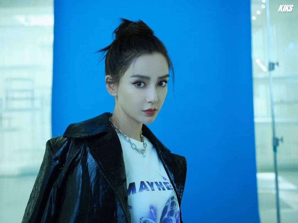 连明星|ZEGL线下体验店！超20000+配饰任挑任试，百元内轻松Get！