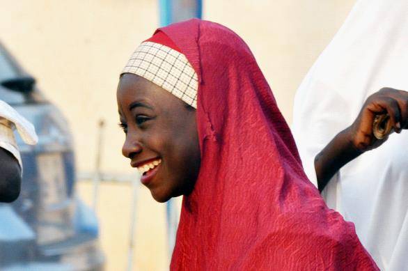 【火狐电竞官方网站】一个没有旅游风景的国家 但街道上充满了风景(第七个随行的尼日利亚)(图5)