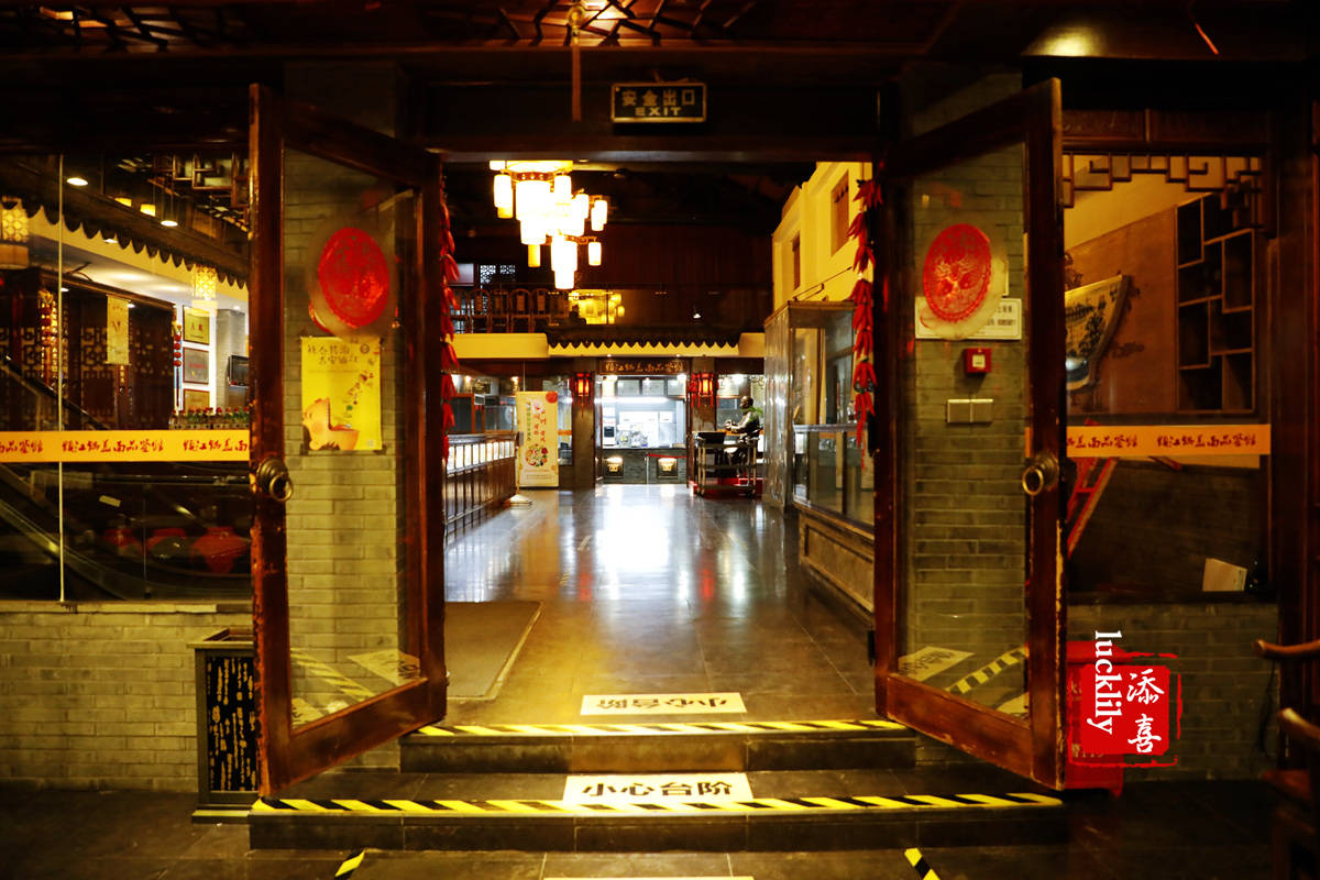 去镇江吃了这四家最有代表性的网红面馆，基本也就成了镇江锅盖面的全科生