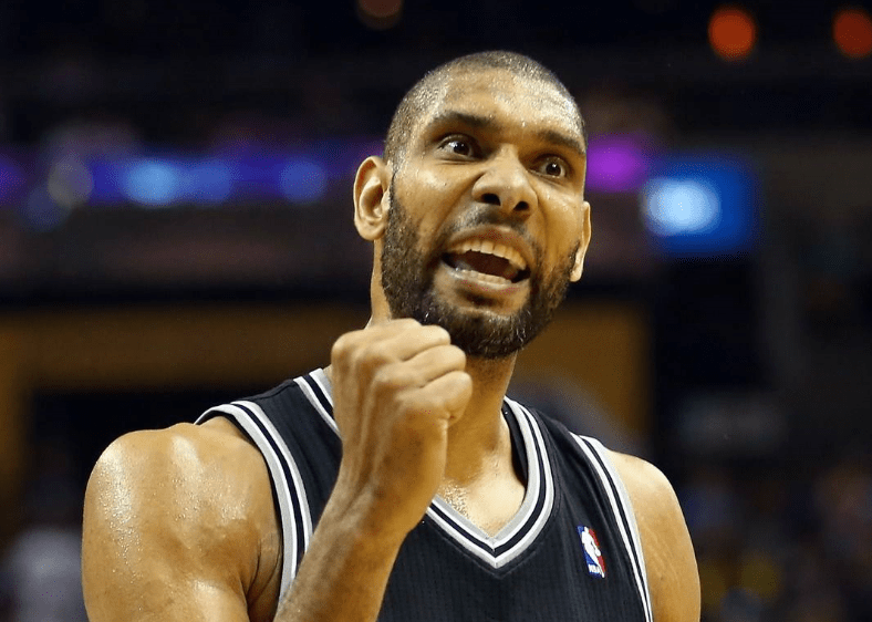 詹姆斯总冠军数量排名 f856e6615df54e9e9b36d5c01a65c80f.png