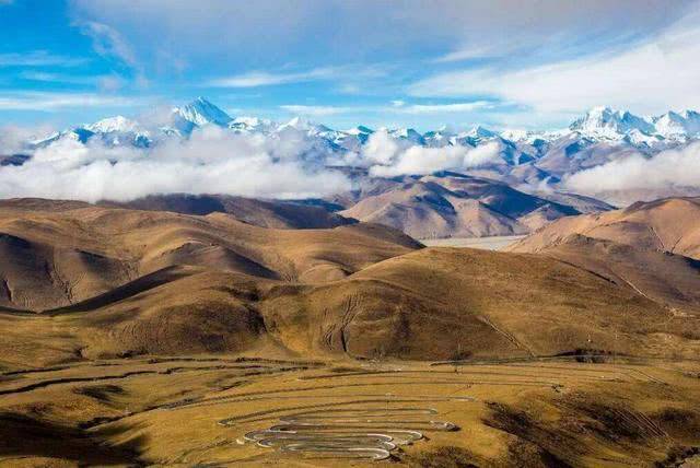 中国GDP101万亿_我国gdp突破100万亿(2)