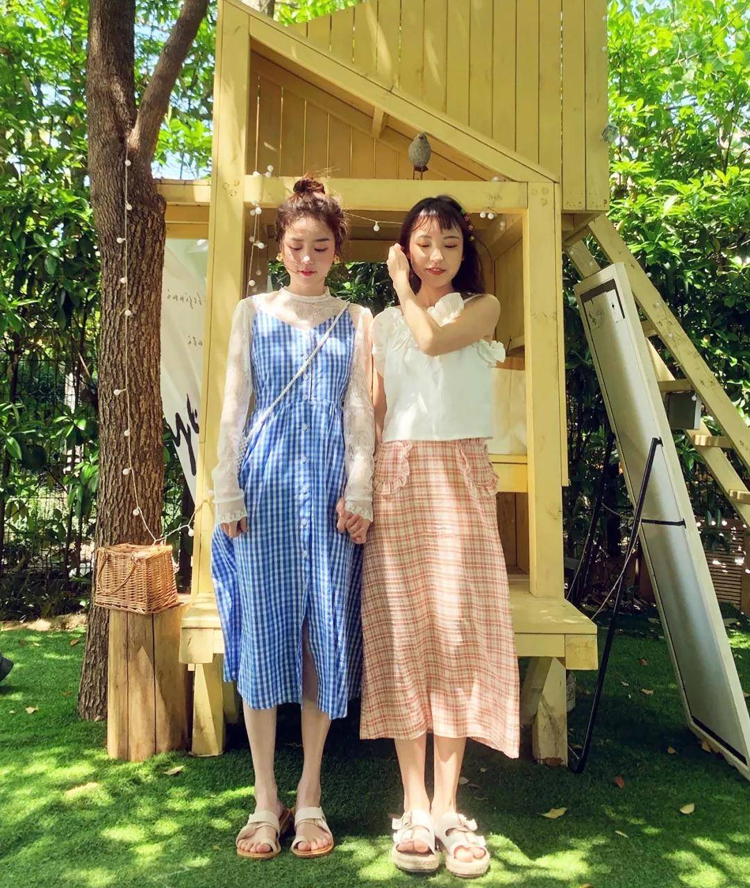 外套|美上天的 “ 桔梗裙 ” 今秋依然火爆，桔梗裙+薄外套的早秋搭配=最气质！