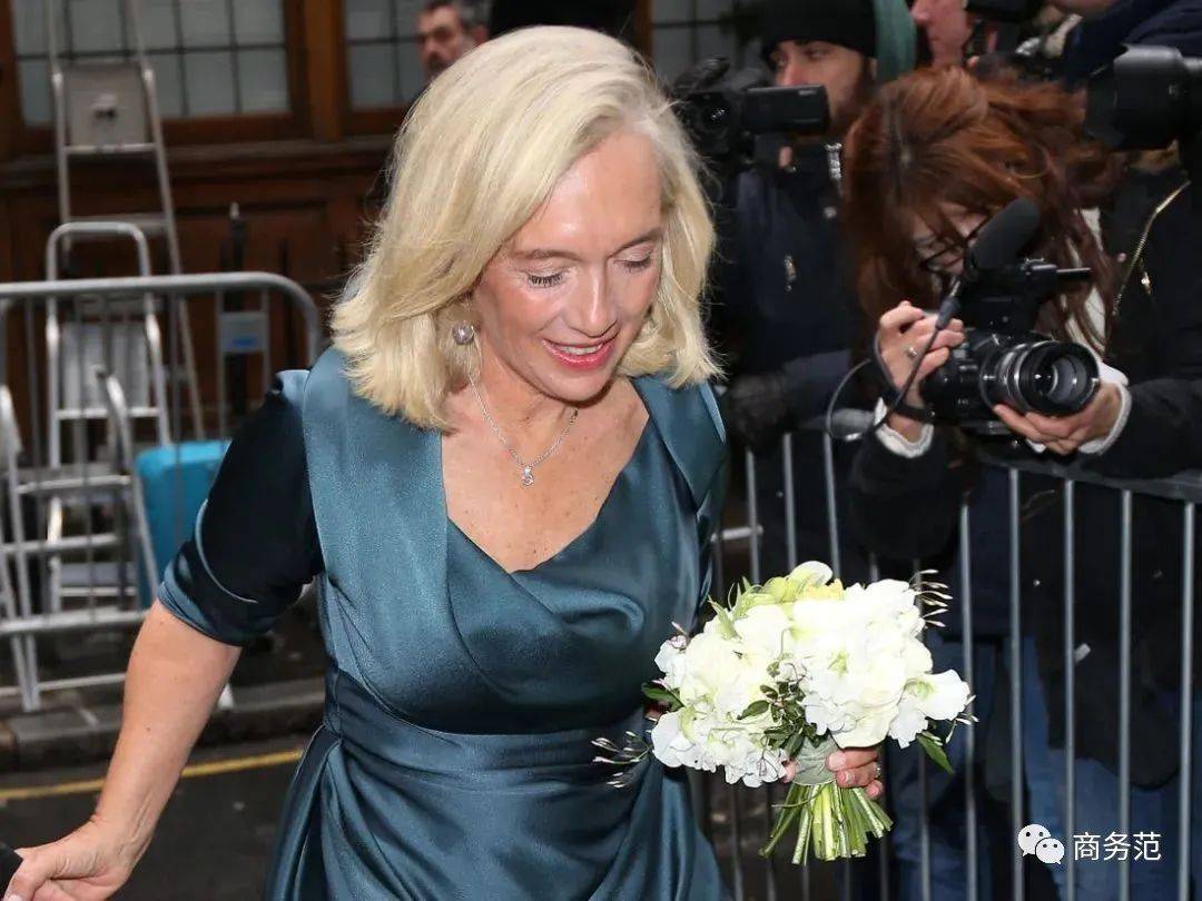 前夫|邓文迪离婚后再分几百亿，前夫默多克家族宫斗有多狠？