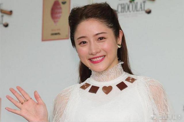 继结婚原因后，石原里美老公职业被曝，工资普