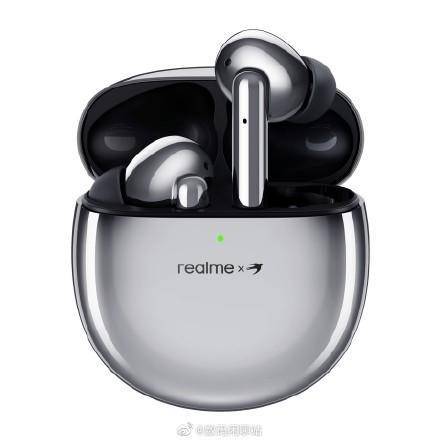 realme|realme发布首款主动降噪耳机：采用定制芯片，370元起