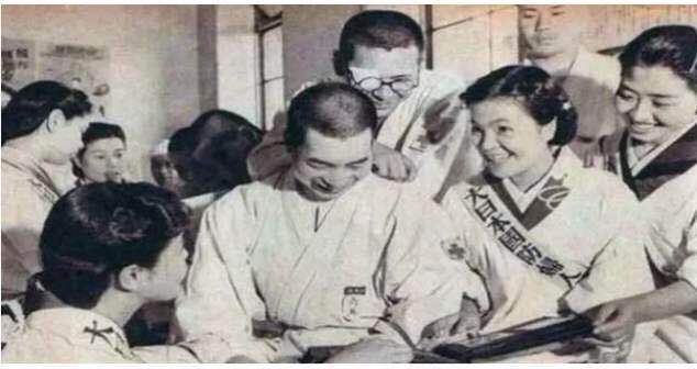 
二战竣事后 另有数十万日本女性呆在中国