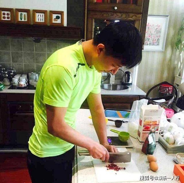 自己在家做饭的真实照片 240cd48bbb98435baf56e3d273177db8.jpeg