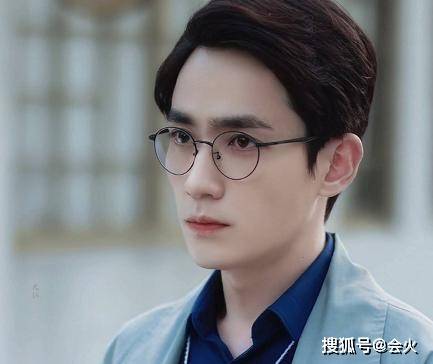 龙的|原创朱一龙隐婚生子？网友曝光妻子身份，工作室辟谣后网友仍不买账