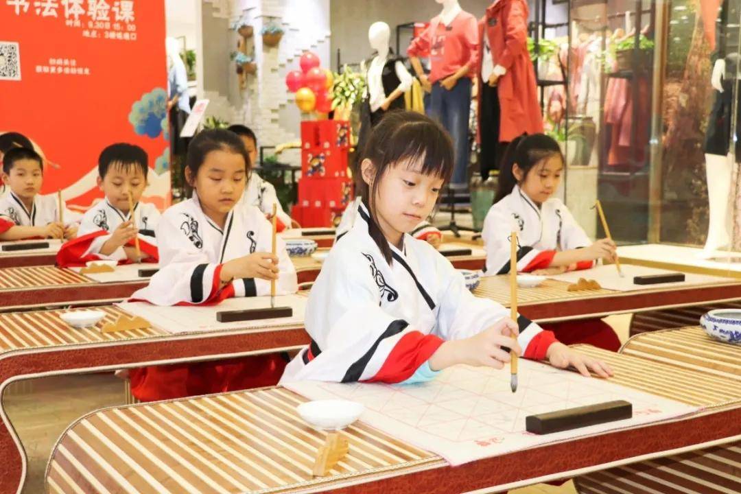 点击放大