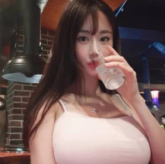 8073350f0cdc4df7b86eb8a4ef0fff5c.jpeg