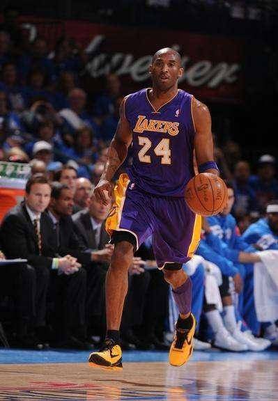 科比最新历史排名_名宿:詹姆斯只能排历史第十科比排不进前十(2)