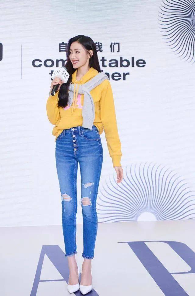 当红|张天爱穿深V领大秀魔鬼身材!当红美女雪肤娇嫩性感迷人