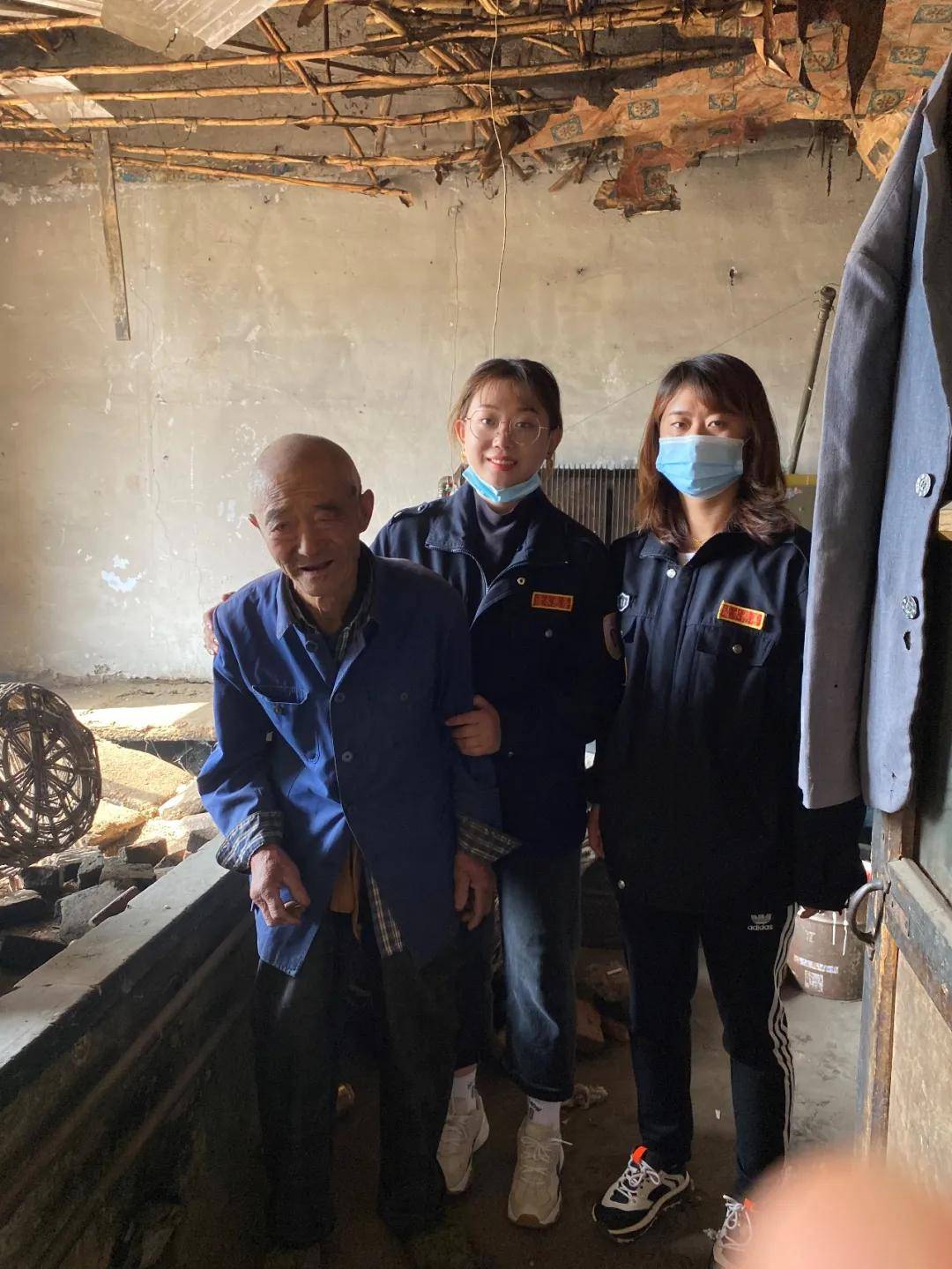 清水慈善为瓦房店祝华街道送爱心物资