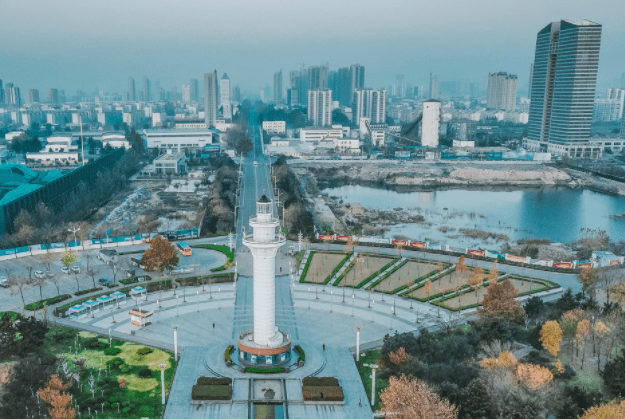 日照市2018经济总量_日照市人民医院(3)