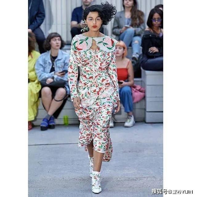 女性|新锐品牌yuhan wang国内首秀 | 极致的浪漫主义,拥抱女性的柔软力量